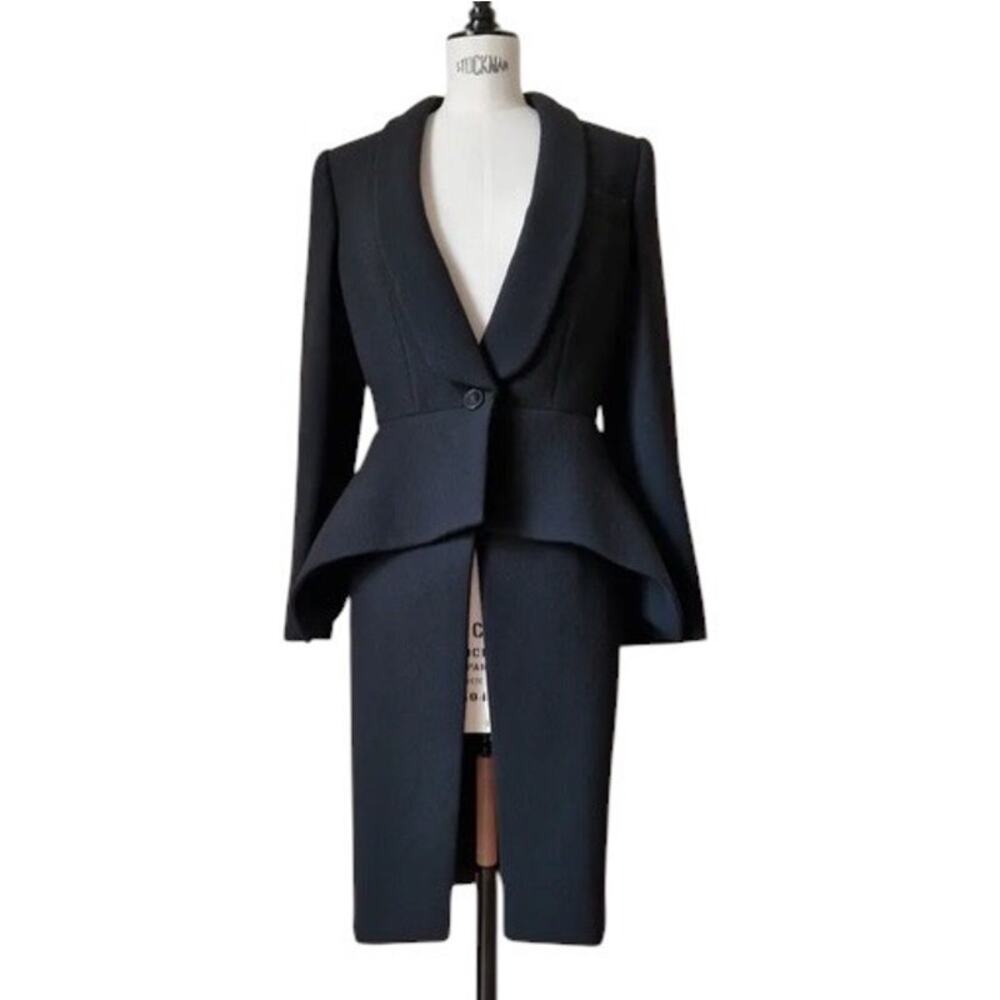 Alexander McQueen Fall/Winter 2016 Leaf Crepe Sculpted Peplum Coat (IT 40)